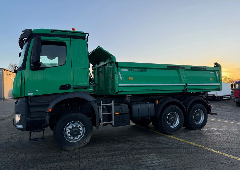 Mercedes-Benz AROCS 3345/6x6/ Wywrotka Miller Bordmatic - قلابات: صور 2 Mercedes-Benz AROCS 3345/6x6/ Wywrotka Miller Bordmatic - قلابات: صور 2