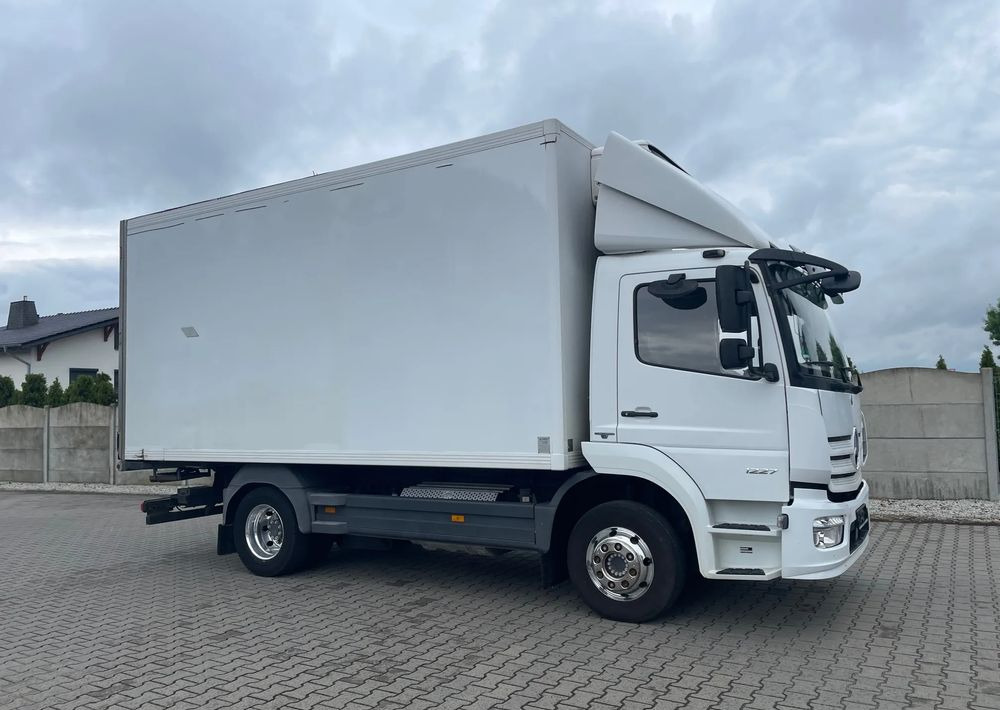 Mercedes-Benz ATEGO 1227 CHŁODNIA HAKOWA / HAKÓWKA - مبردة شاحنة: صور 4 Mercedes-Benz ATEGO 1227 CHŁODNIA HAKOWA / HAKÓWKA - مبردة شاحنة: صور 4