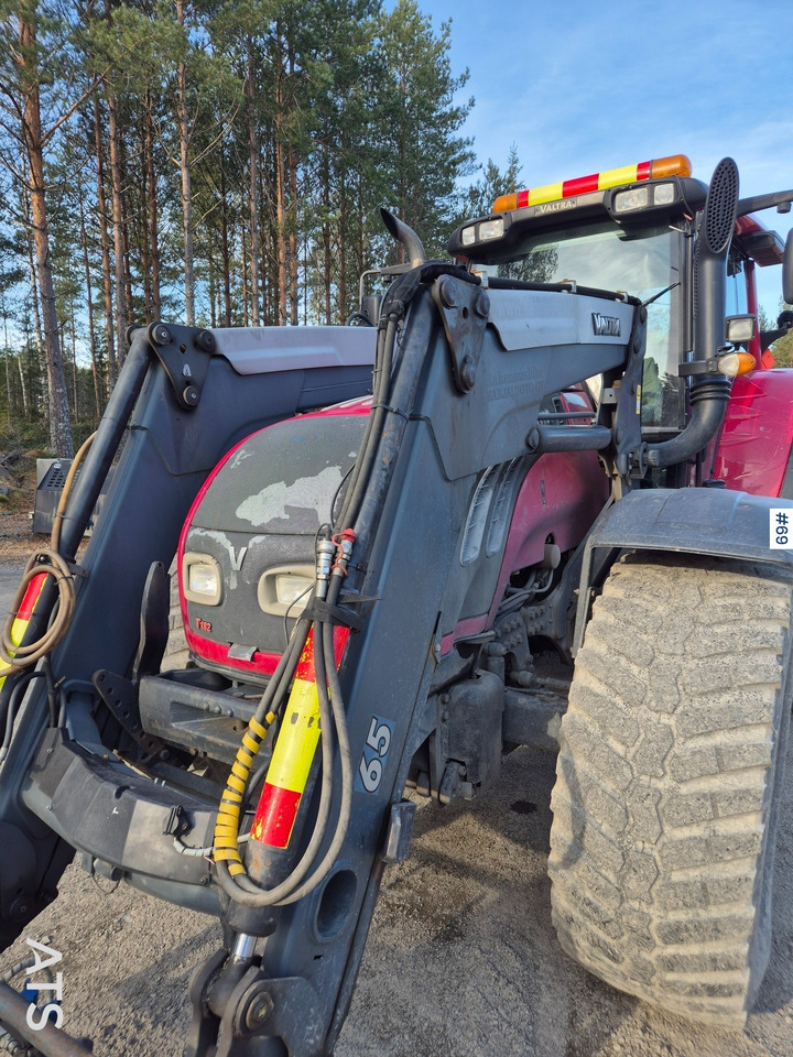 جرار Valtra T182: صور 8 جرار Valtra T182: صور 8