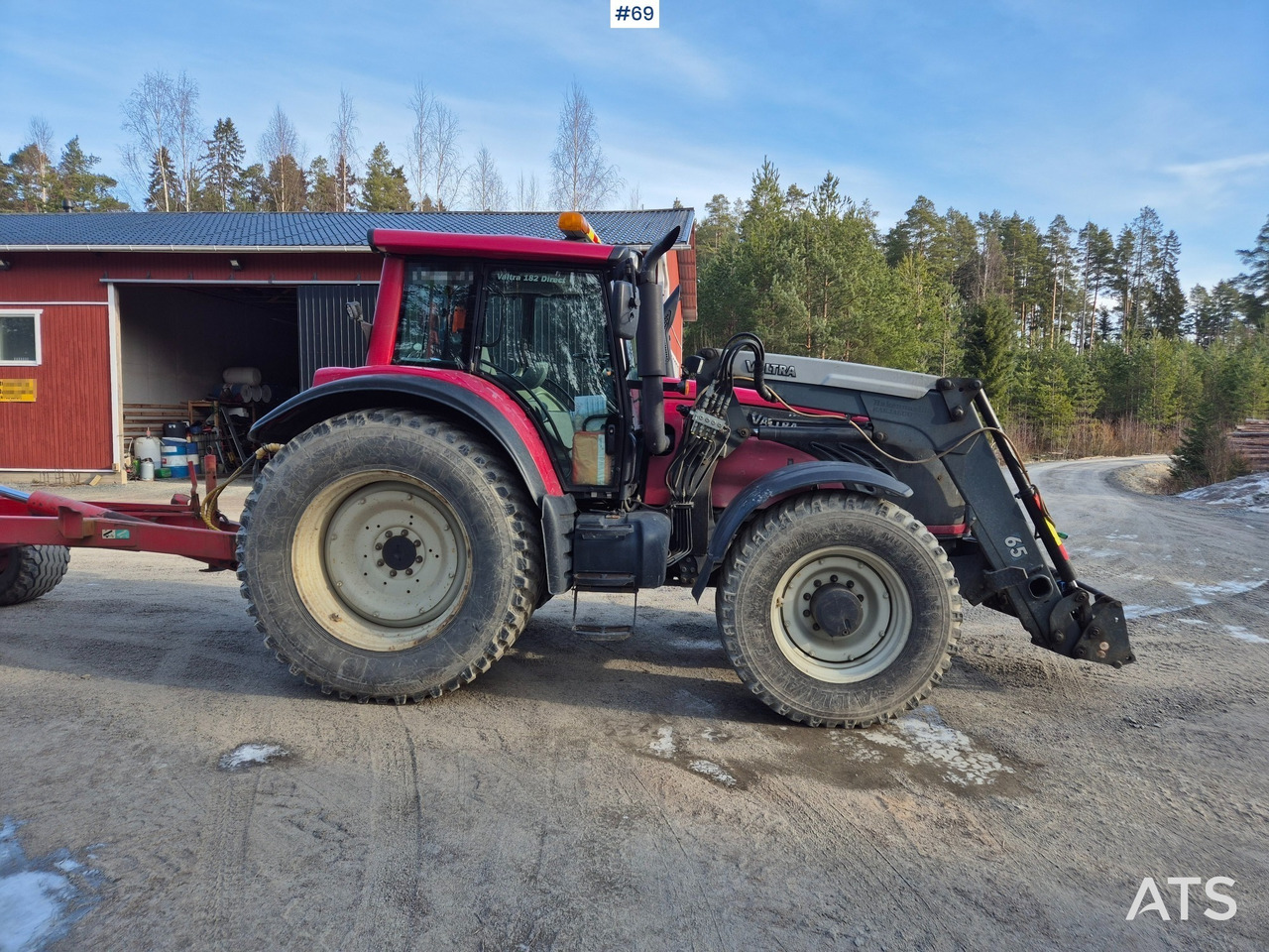 جرار Valtra T182: صور 9 جرار Valtra T182: صور 9