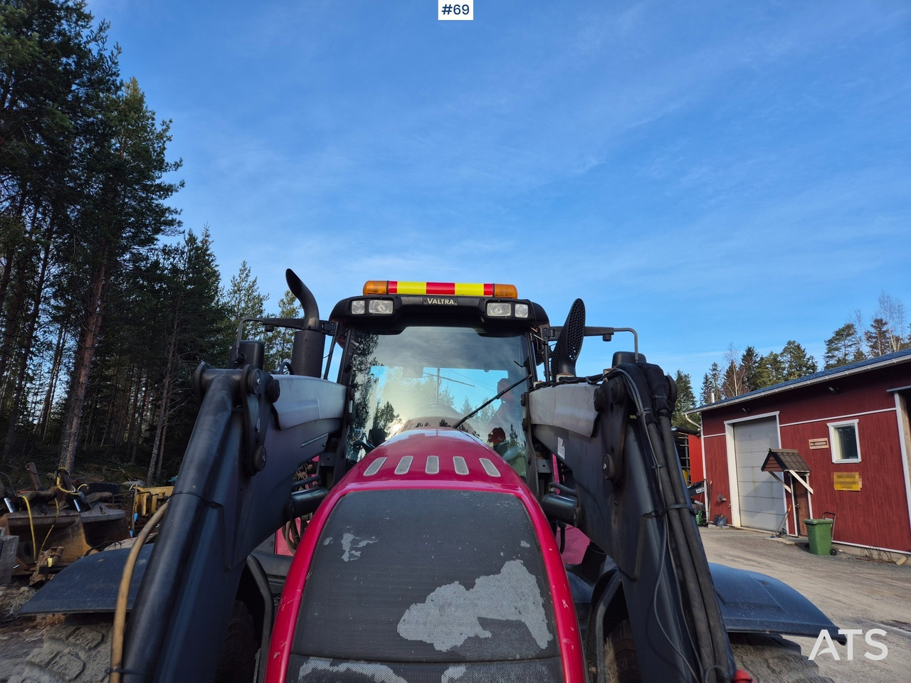 جرار Valtra T182: صور 10 جرار Valtra T182: صور 10
