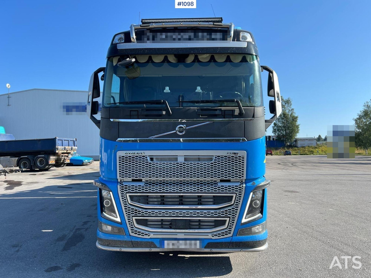 Volvo FH16 8*4 Flishugg - ماكينة تقطيع الأغصان: صور 5 Volvo FH16 8*4 Flishugg - ماكينة تقطيع الأغصان: صور 5