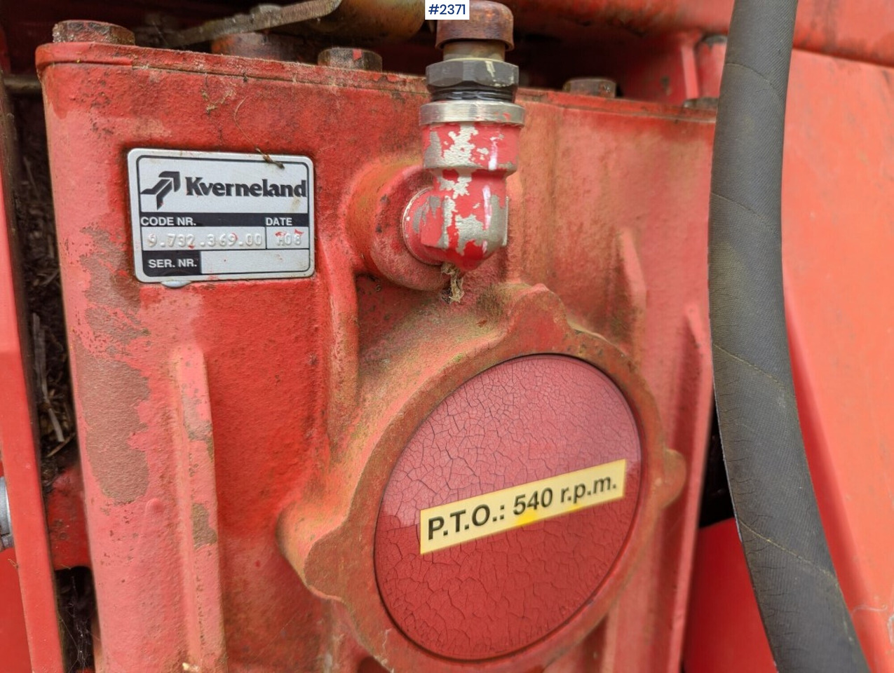 معدات القش Bale cutter / Feed shredder Kverneland Taarup 853: صور 19