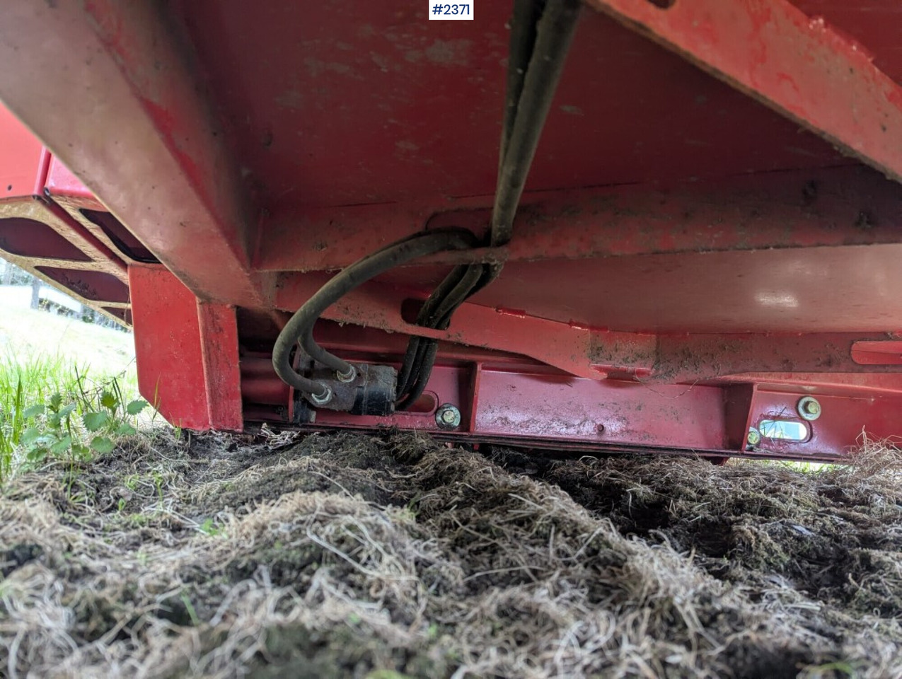 معدات القش Bale cutter / Feed shredder Kverneland Taarup 853: صور 15