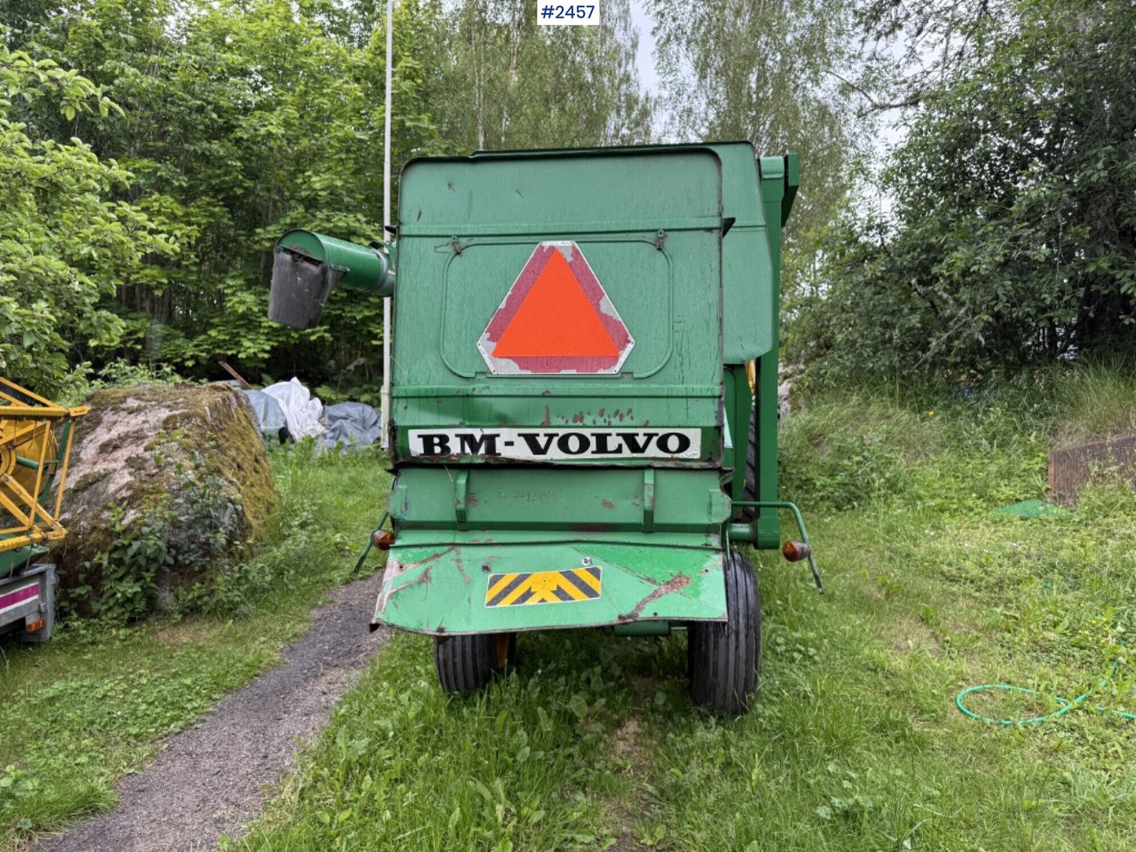 Combine harvester Volvo BM S830 with 2 cutting tables - حصادة شاملة: صور 4 Combine harvester Volvo BM S830 with 2 cutting tables - حصادة شاملة: صور 4