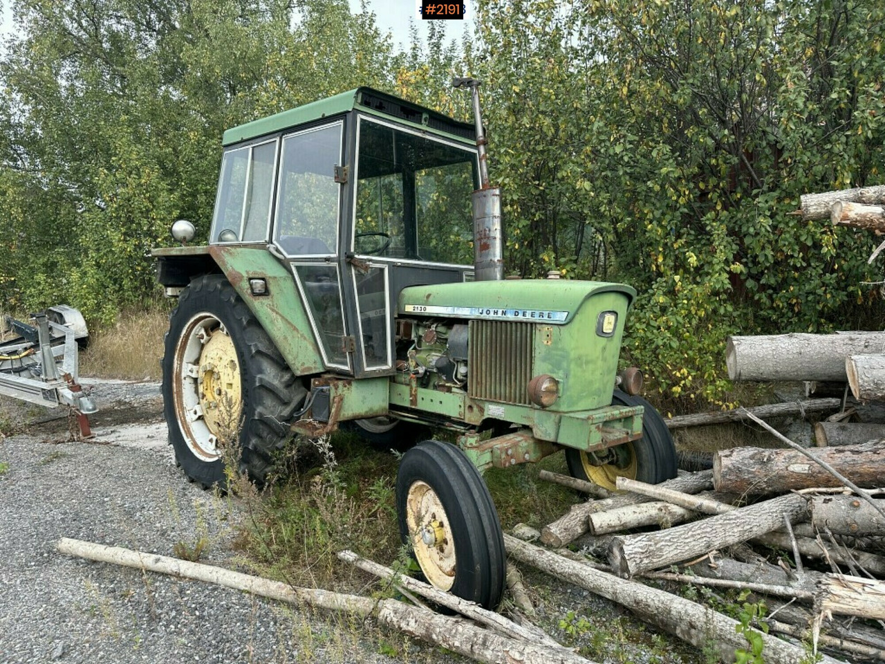 John Deere 2130 Tractor - جرار: صور 1 John Deere 2130 Tractor - جرار: صور 1