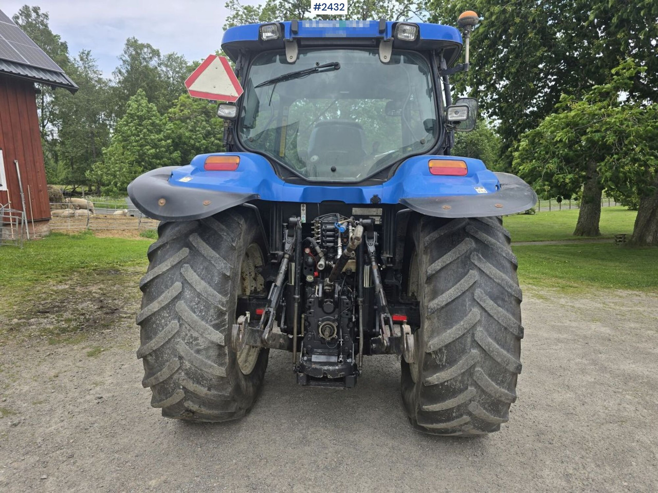 New Holland TS 125A med Frontlastare - جرار: صور 3 New Holland TS 125A med Frontlastare - جرار: صور 3