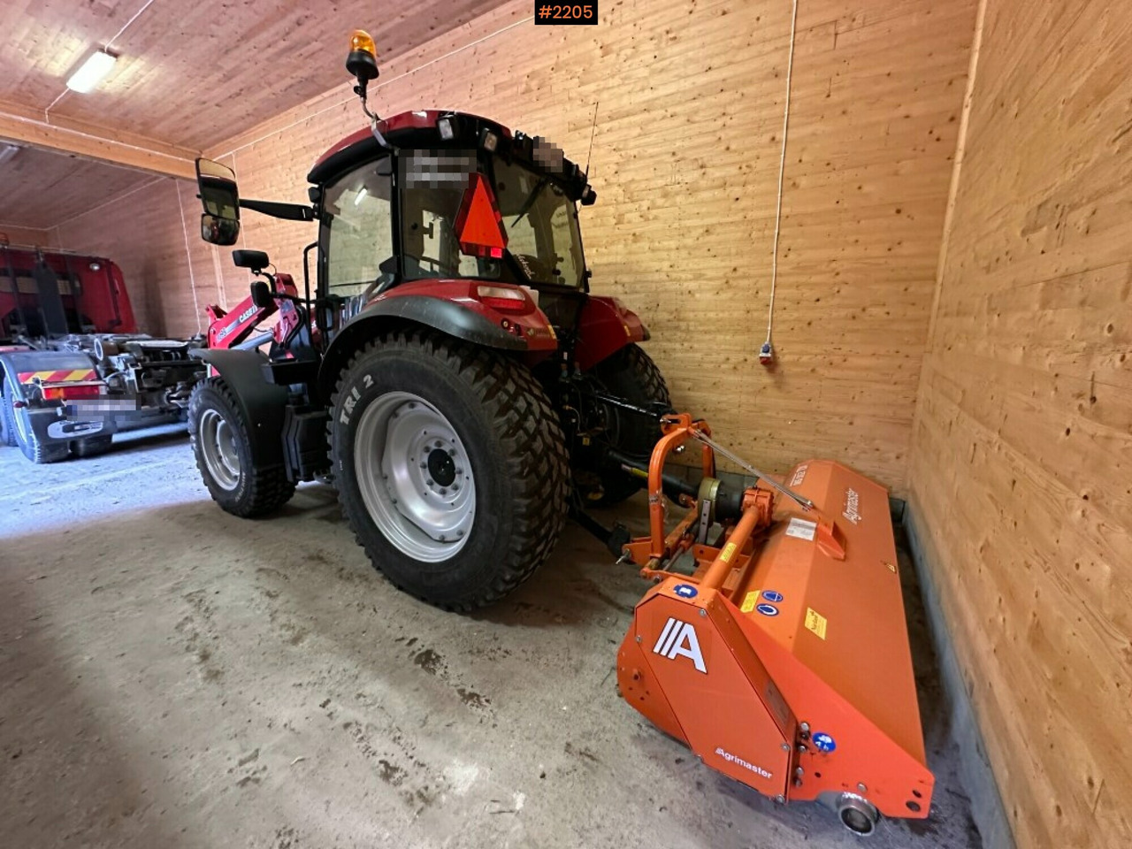 Tractor, Case IH Farmall 85C, Agrimaster KL 250 SW - جرار: صور 2 Tractor, Case IH Farmall 85C, Agrimaster KL 250 SW - جرار: صور 2