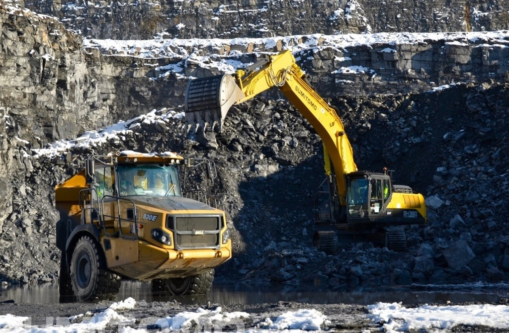 Sumitomo SH360-7 - حفارات زحافة: صور 3 Sumitomo SH360-7 - حفارات زحافة: صور 3