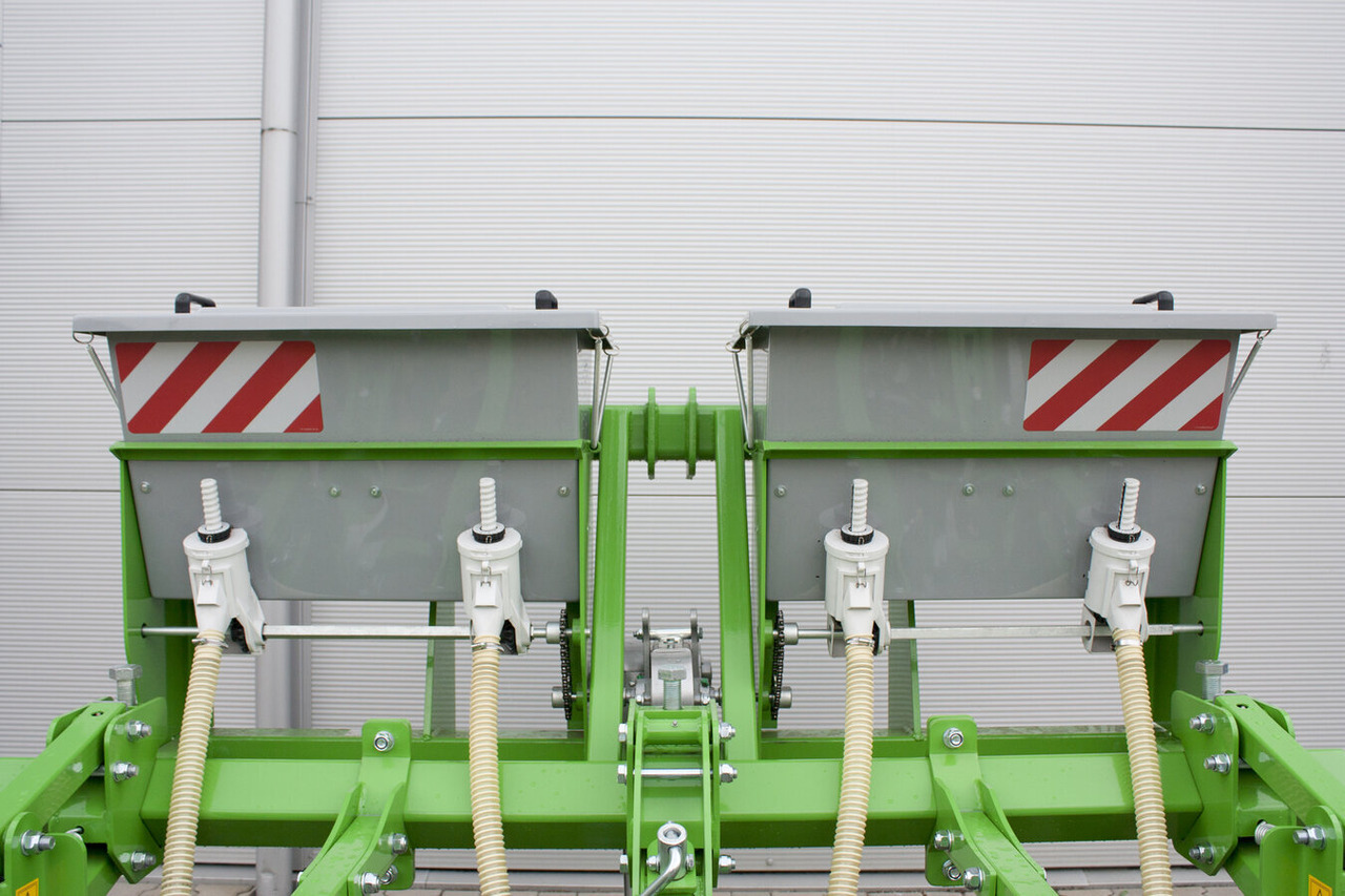 BOMET FERTILISEUR LIQUIDE POUR BINEUSE P 470 W - 3 RANGS NEMBUS - آلات الأسمدة: صور 1 BOMET FERTILISEUR LIQUIDE POUR BINEUSE P 470 W - 3 RANGS NEMBUS - آلات الأسمدة: صور 1