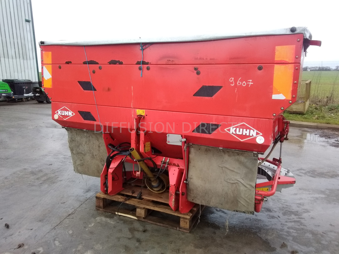 KUHN DISTRIBUTEUR D'ENGRAIS MDS 1141 - آلة رش الأسمدة: صور 2 KUHN DISTRIBUTEUR D'ENGRAIS MDS 1141 - آلة رش الأسمدة: صور 2