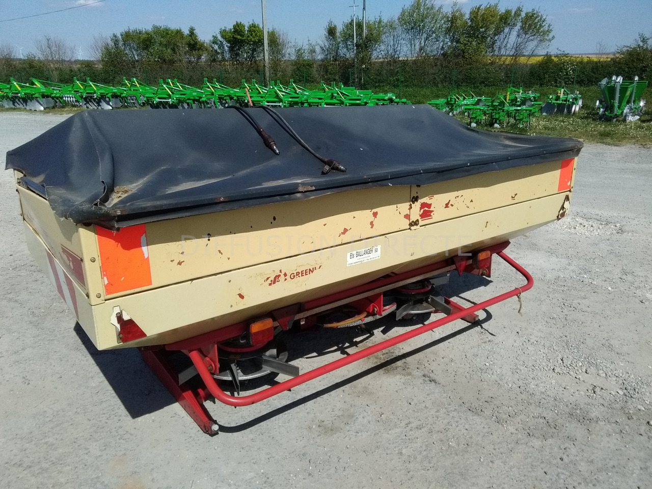 VICON DISTRIBUTEUR D'ENGRAIS GREENLAND - آلة رش الأسمدة: صور 2 VICON DISTRIBUTEUR D'ENGRAIS GREENLAND - آلة رش الأسمدة: صور 2