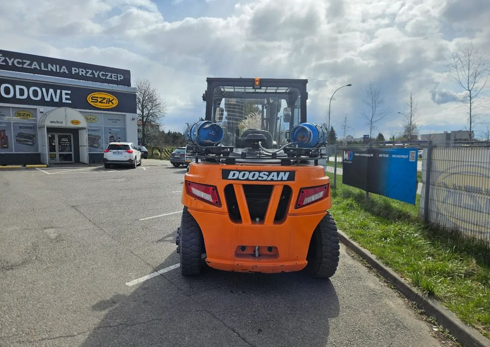 Doosan G60S-7 - رافعة شوكية تعمل بالغاز: صور 3 Doosan G60S-7 - رافعة شوكية تعمل بالغاز: صور 3