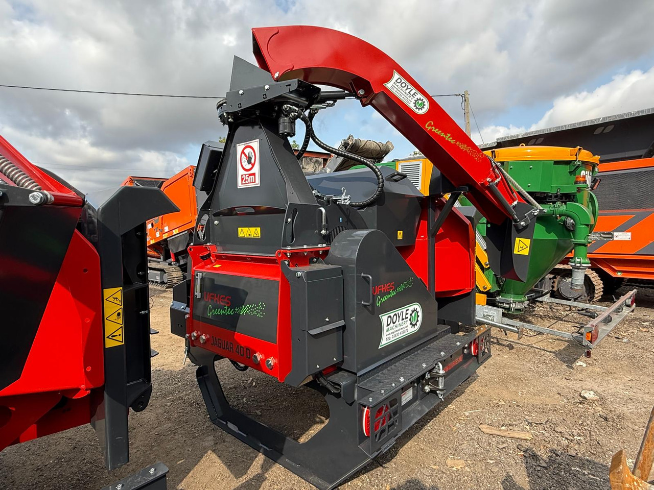 Jaguar 40 3-point linkage - ماكينة تقطيع الأغصان: صور 1 Jaguar 40 3-point linkage - ماكينة تقطيع الأغصان: صور 1