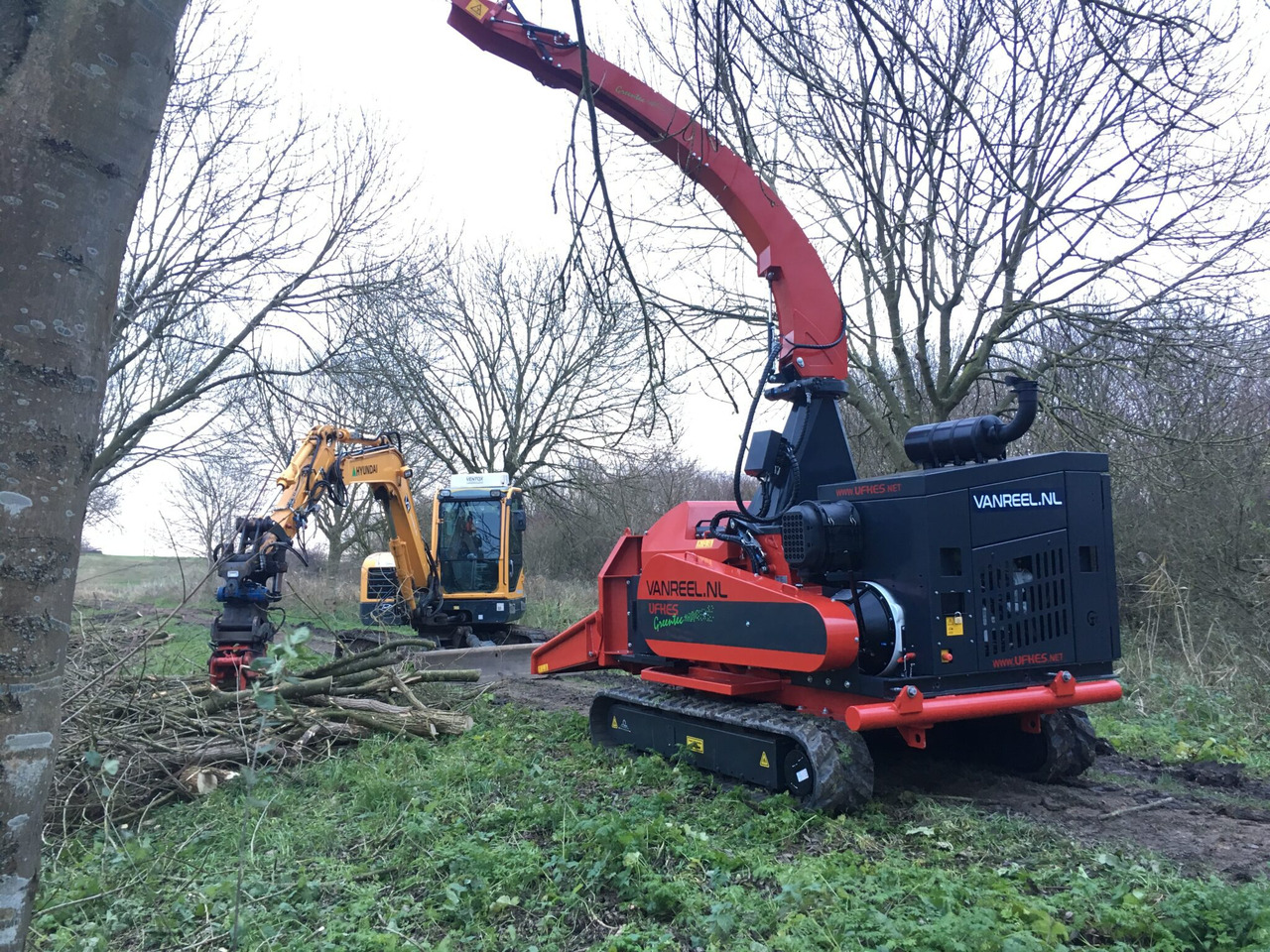 UFKES 942 Chipper - ماكينة تقطيع الأغصان: صور 4 UFKES 942 Chipper - ماكينة تقطيع الأغصان: صور 4