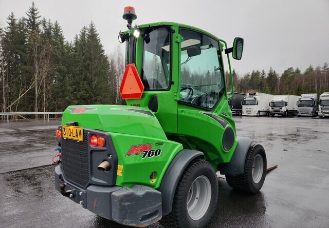 Avant760i - لودر مفصلي صغير: صور 5 Avant760i - لودر مفصلي صغير: صور 5