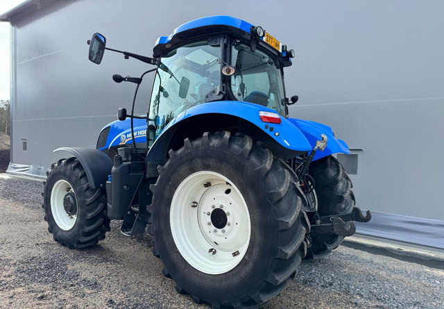 New Holland T7.200 - جرار: صور 3 New Holland T7.200 - جرار: صور 3