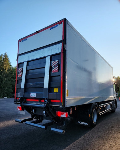 Scania P280 4x2 Kylkiaukeava kori إيجار Scania P280 4x2 Kylkiaukeava kori: صور 6