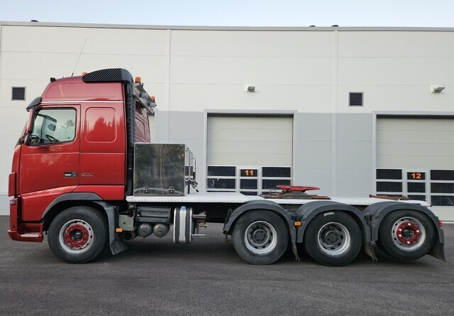 Volvo FH16 600 8x4 - شاحنة جرار: صور 2 Volvo FH16 600 8x4 - شاحنة جرار: صور 2