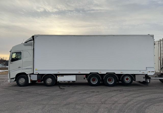 Volvo FH16 750 10x4 - بصندوق مغلق شاحنة: صور 2 Volvo FH16 750 10x4 - بصندوق مغلق شاحنة: صور 2