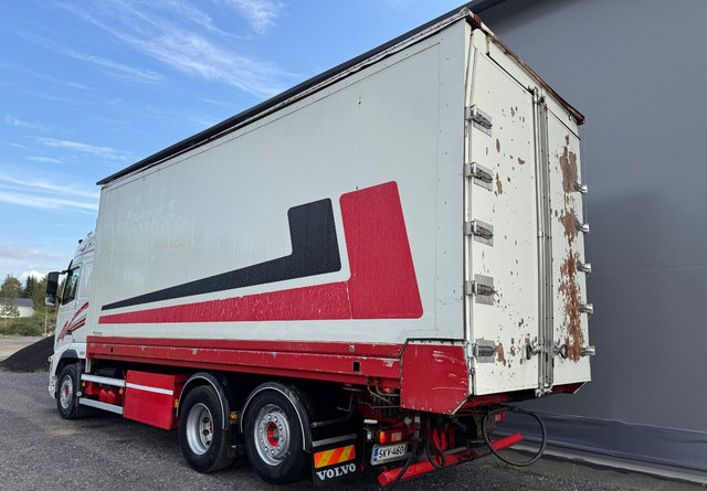 VolvoFH13 500 6x2 Rahtikaappi - بصندوق مغلق شاحنة: صور 3 VolvoFH13 500 6x2 Rahtikaappi - بصندوق مغلق شاحنة: صور 3