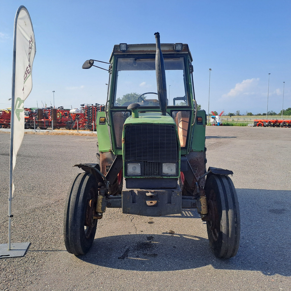 FENDT 303 LS FARMER - جرار: صور 2 FENDT 303 LS FARMER - جرار: صور 2