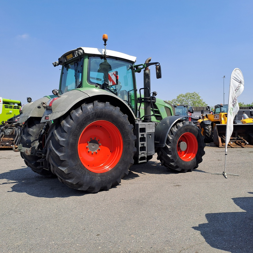 FENDT 828 VARIO PROFI PLUS - جرار: صور 3 FENDT 828 VARIO PROFI PLUS - جرار: صور 3