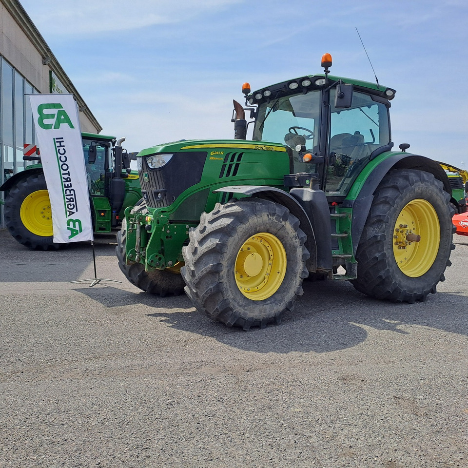 JOHN DEERE 6210R - جرار: صور 1 JOHN DEERE 6210R - جرار: صور 1