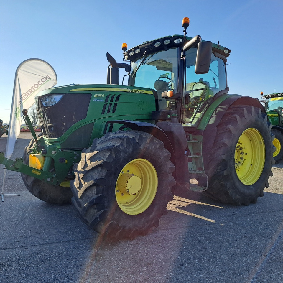 JOHN DEERE 6215R - جرار: صور 1 JOHN DEERE 6215R - جرار: صور 1