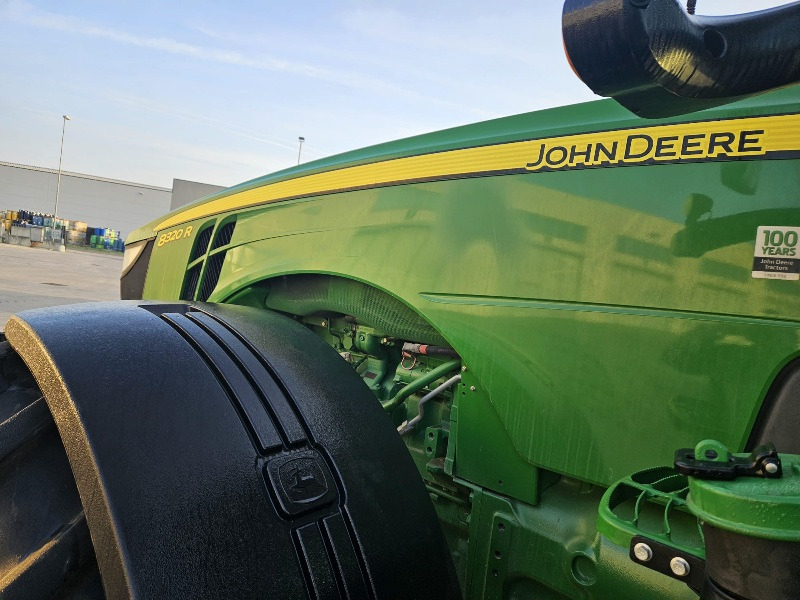 JOHN DEERE 8320R - جرار: صور 2 JOHN DEERE 8320R - جرار: صور 2