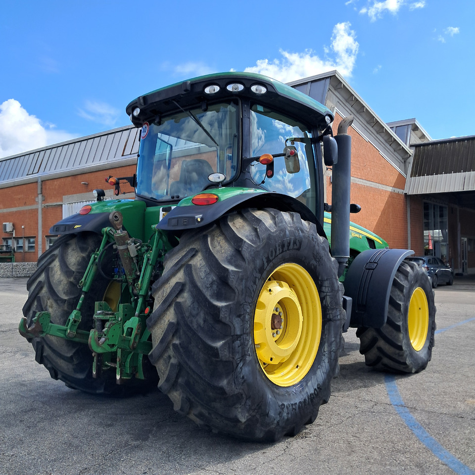 JOHN DEERE 8345 R - جرار: صور 5 JOHN DEERE 8345 R - جرار: صور 5