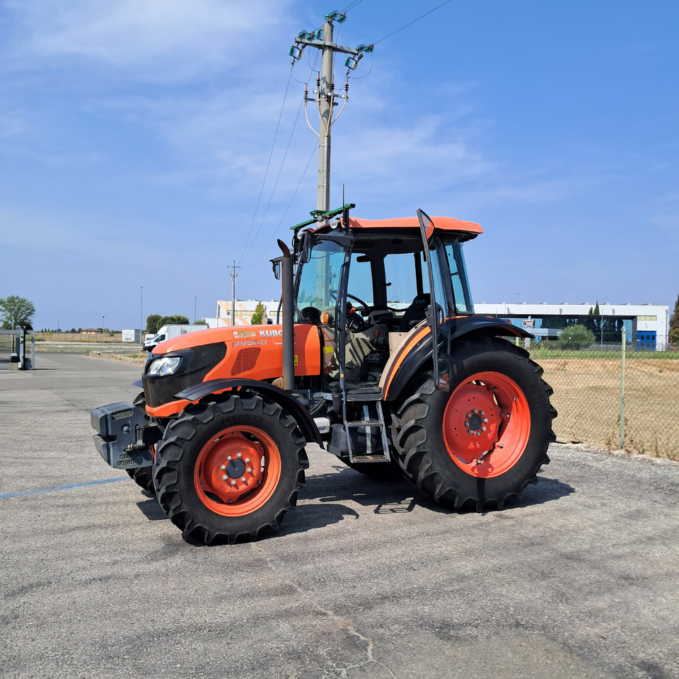 KUBOTA M9960 - جرار: صور 2 KUBOTA M9960 - جرار: صور 2