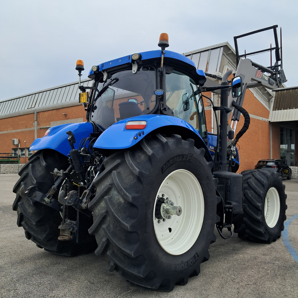 NEW HOLLAND T7 270 - جرار: صور 5 NEW HOLLAND T7 270 - جرار: صور 5