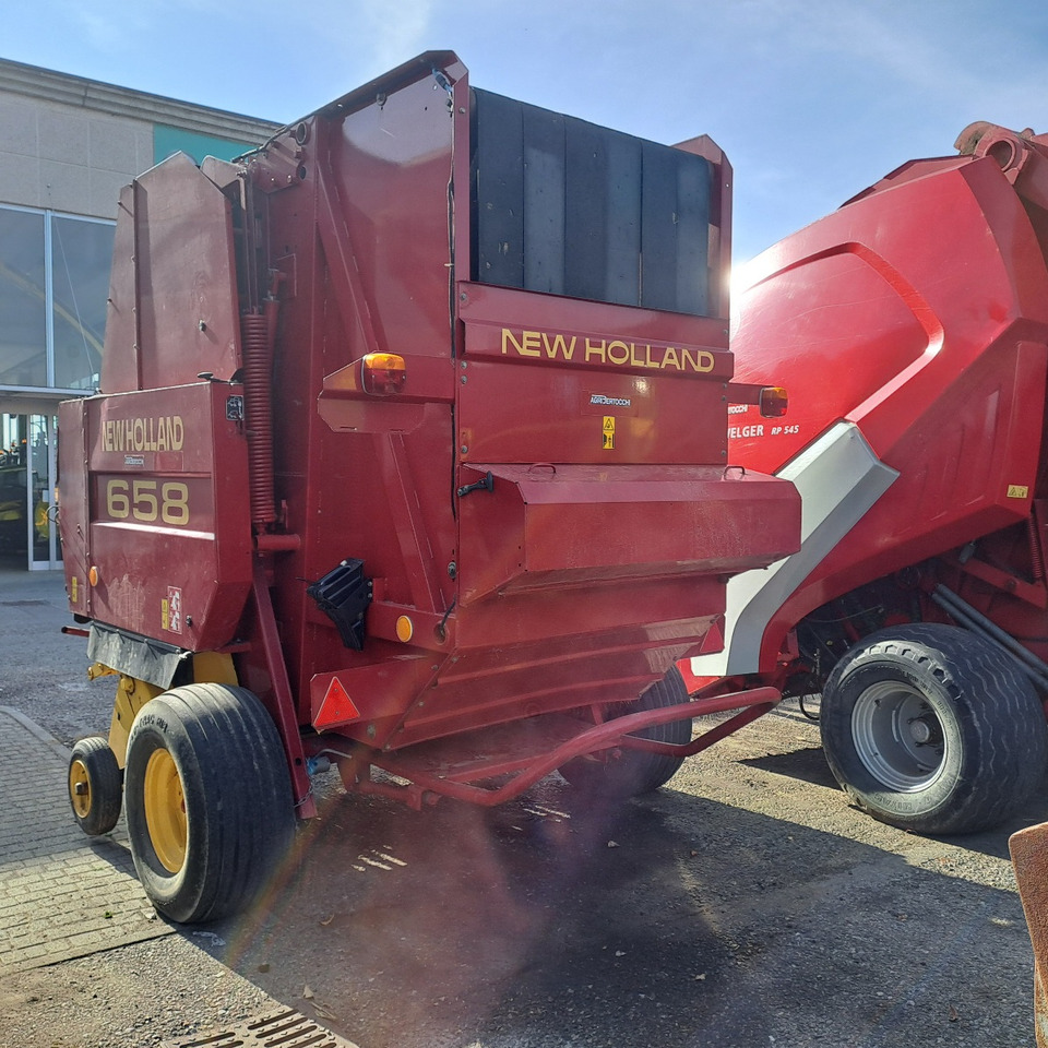 ROTOPRESSA NEW HOLLAND 658 - مكبس القش الدائري: صور 5 ROTOPRESSA NEW HOLLAND 658 - مكبس القش الدائري: صور 5