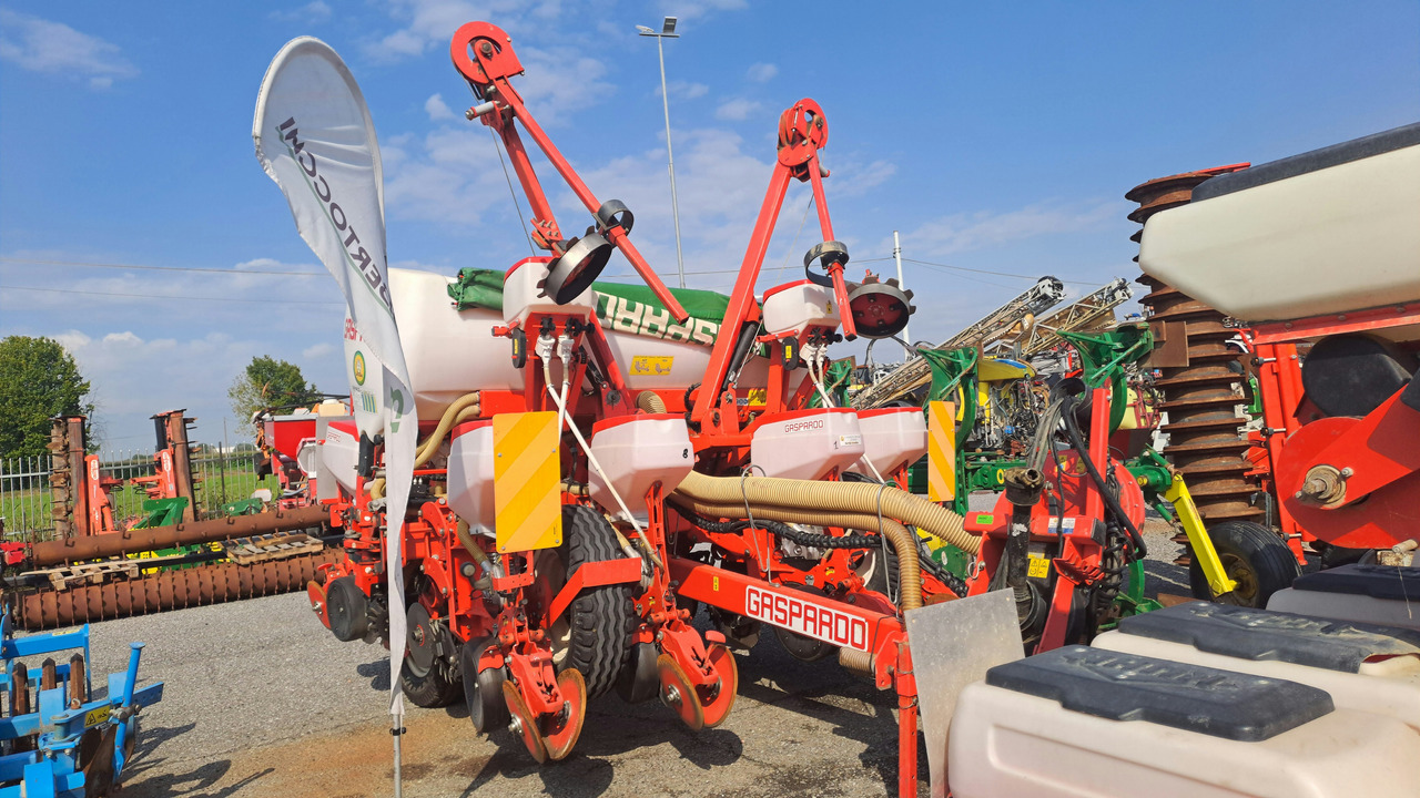 SEMINATRICE DI PRECISIONE GASPARDO RENATA 8 ROWS - وضع البذور فى خطوط: صور 1 SEMINATRICE DI PRECISIONE GASPARDO RENATA 8 ROWS - وضع البذور فى خطوط: صور 1