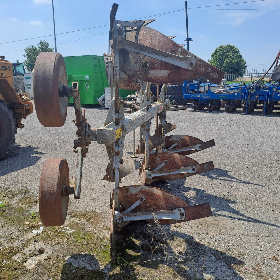 TRIVOMERE EMMEGIEMME - محراث: صور 3 TRIVOMERE EMMEGIEMME - محراث: صور 3