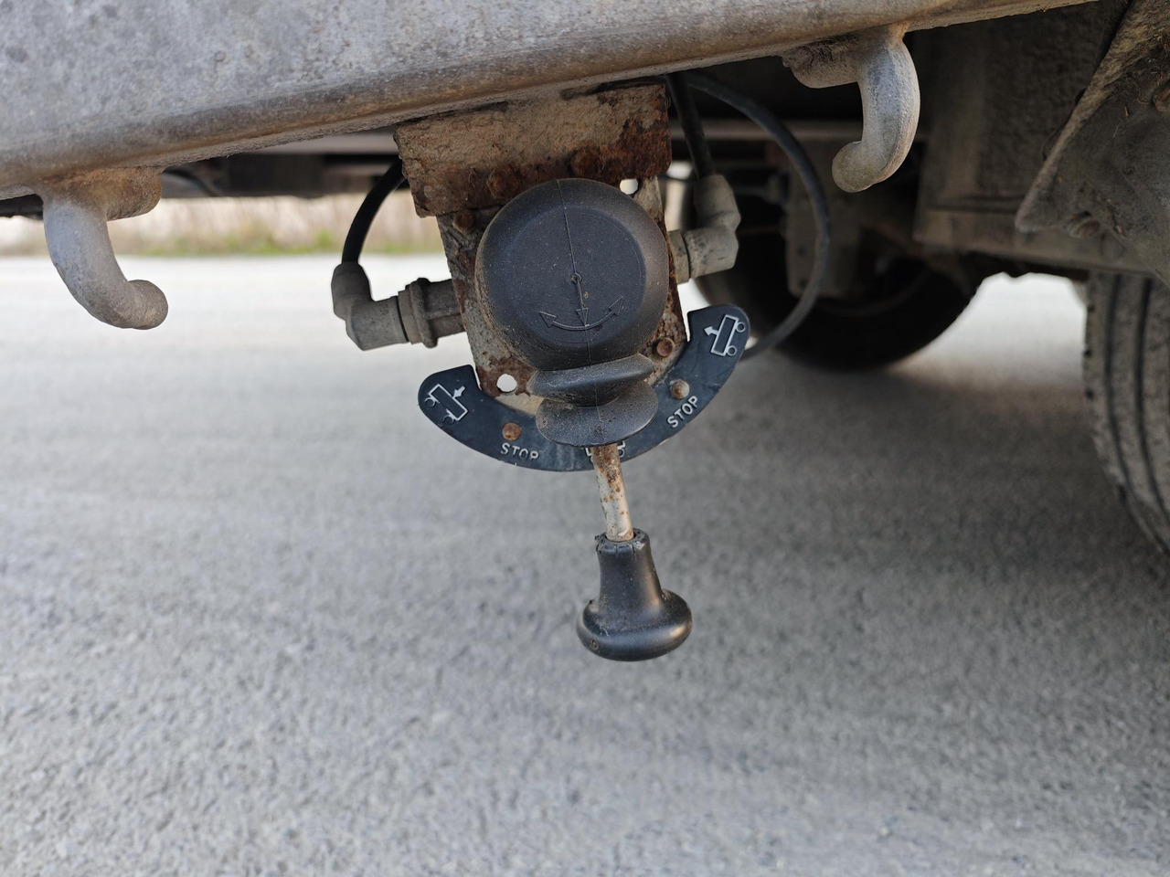 Iveco Eurovargo 90E18 + Veldhuizen P38-2 - شاحنة جرار: صور 5 Iveco Eurovargo 90E18 + Veldhuizen P38-2 - شاحنة جرار: صور 5