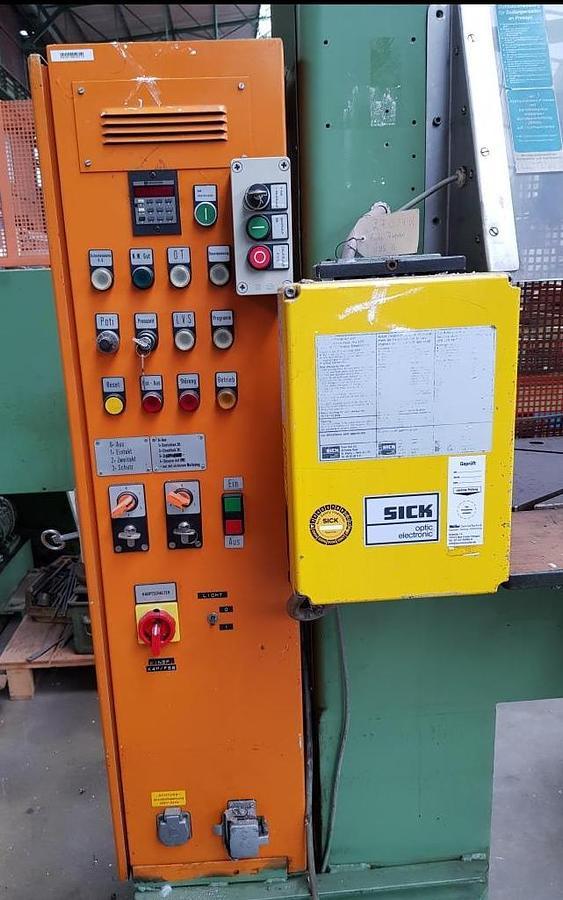 Hydr. Schnelläuferpresse DUNKES - آلة تصنيع المعادن: صور 3 Hydr. Schnelläuferpresse DUNKES - آلة تصنيع المعادن: صور 3