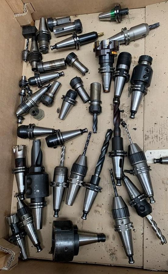 مركز تصنيع CNC Vertikal-Bearbeitungszentrum LEADWELL: صور 7