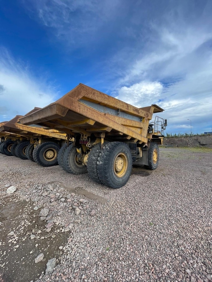 شاحنة قلابة للمحاجر Komatsu HD 465-7E0, HD 405-7, HD 405-6, total 4 pcs: صور 26