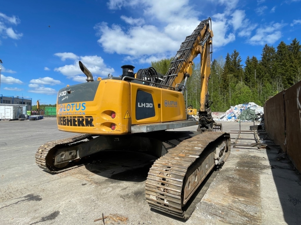 Liebherr LH 30 C Litronic - حفارة النقل والشحن: صور 5 Liebherr LH 30 C Litronic - حفارة النقل والشحن: صور 5