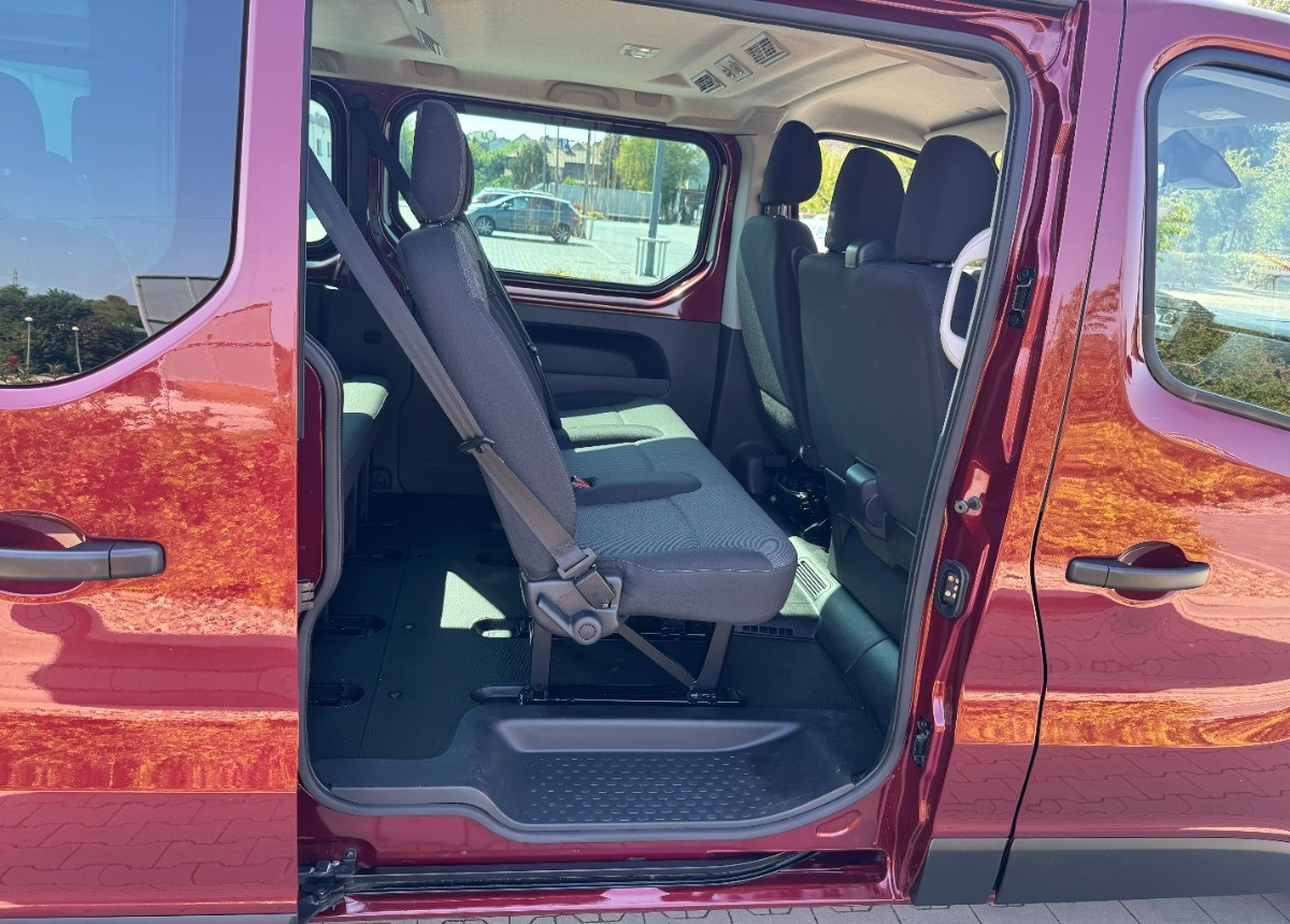 Renault Trafic Long 9 osobowy 2.0 DCI 170KM AUTOMAT NAWIEWY Salon PL FV23 NOWY - حافلة صغيرة, ميكروباص: صور 5 Renault Trafic Long 9 osobowy 2.0 DCI 170KM AUTOMAT NAWIEWY Salon PL FV23 NOWY - حافلة صغيرة, ميكروباص: صور 5