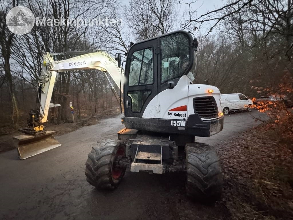 Bobcat E 55 W med Redskapsvagn samt redskap - حفارة على عجلات: صور 2 Bobcat E 55 W med Redskapsvagn samt redskap - حفارة على عجلات: صور 2