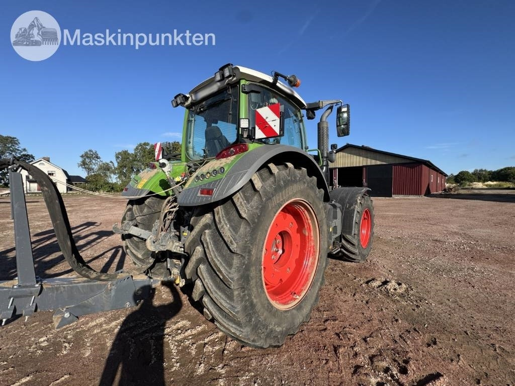 Fendt 724 Vario - جرار: صور 3 Fendt 724 Vario - جرار: صور 3