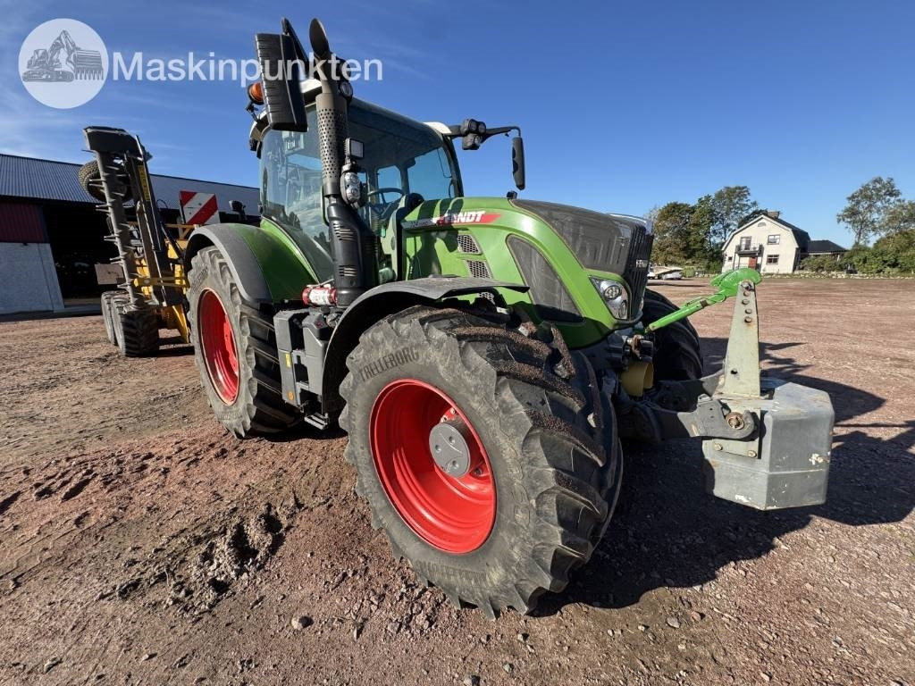 Fendt 724 Vario - جرار: صور 4 Fendt 724 Vario - جرار: صور 4