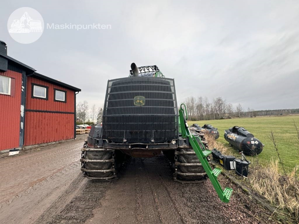 شاحنات نقل الأخشاب في الغابات John Deere 1910 G: صور 7