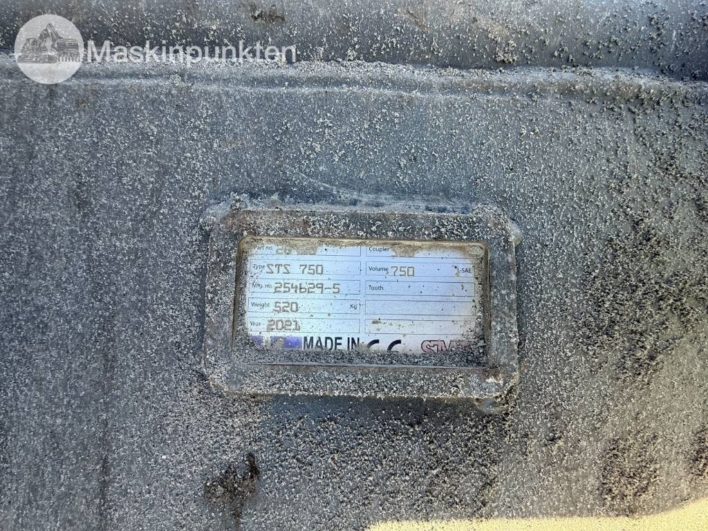 حفارة على عجلات Komatsu PW 160: صور 25 حفارة على عجلات Komatsu PW 160: صور 25