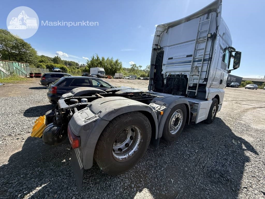 MAN TGX 26.500 Pusher - شاحنة جرار: صور 5 MAN TGX 26.500 Pusher - شاحنة جرار: صور 5