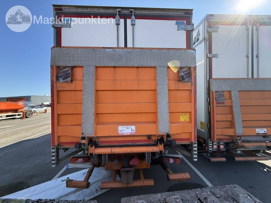 Mercedes-Benz Actros 2551 - مبردة شاحنة: صور 5 Mercedes-Benz Actros 2551 - مبردة شاحنة: صور 5
