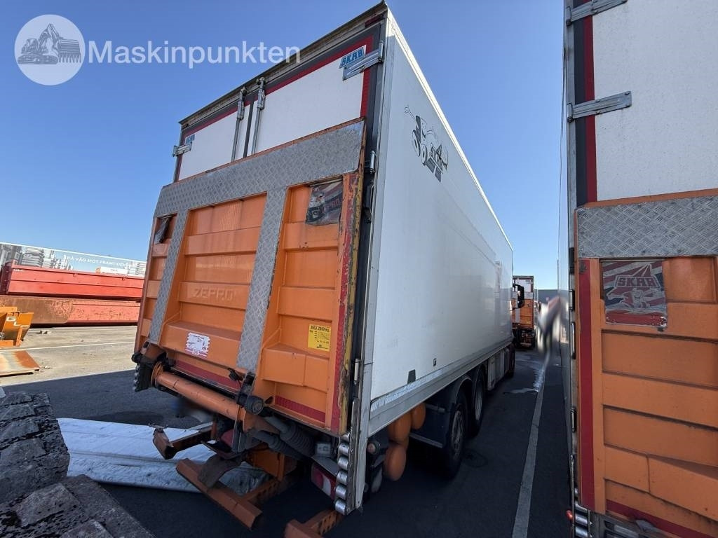 Mercedes-Benz Actros 2551 - مبردة شاحنة: صور 4 Mercedes-Benz Actros 2551 - مبردة شاحنة: صور 4